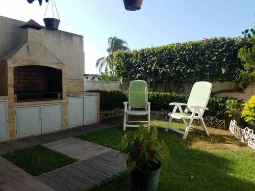 Imagen 13 de 14 de Town House En Venta Las Atarrayas, Playa Moreno.