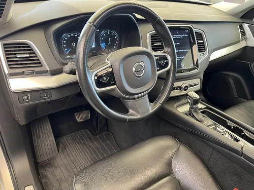 Volvo XC90 2.0 T6 Momentum Awd 5 Pas. At