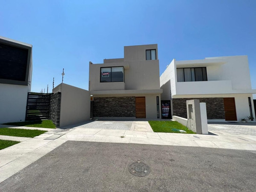 Venta De Casa En Queretaro