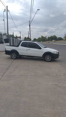 Fiat Strada 1.4 Working Cd C/aa 2013