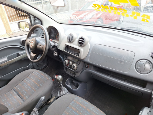 Fiat Uno 1.0 EVO VIVACE 8V FLEX 4P MANUAL