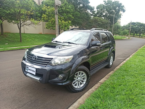 Toyota Hilux SW4 3.0 SRV 4X4 16V TURBO INTERCOOLER DIESEL 4P AUTOMÁTICO