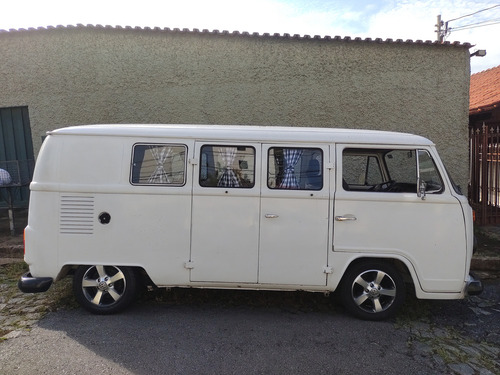 Kombi Clipper Ano 1995 Customizada Como Mostra As Fotos.