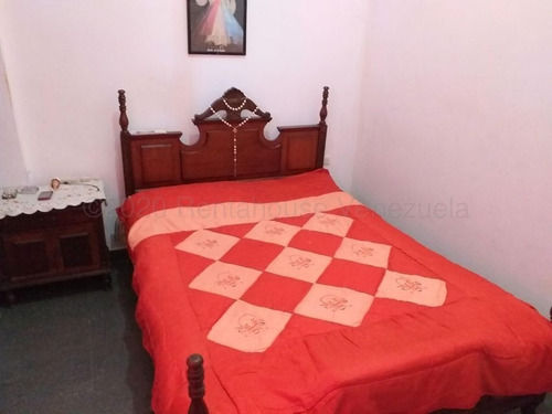 Imagen 4 de 13 de Townhouse En Un Conjunto Privado Con Ubicación Estratégica. Mls 22-14951 04120656408