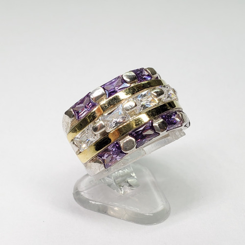 Imagen 1 de 9 de Anillo Plata Y Oro Piedras Violetas Y Blancas