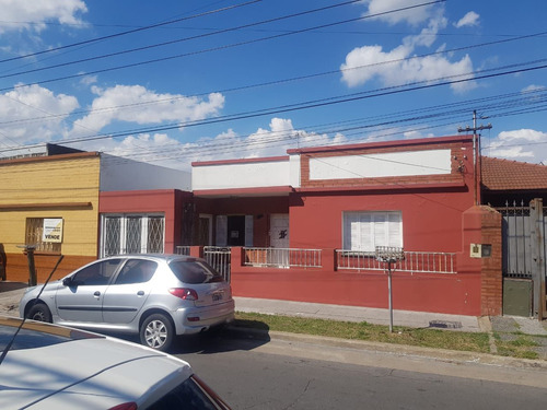 Casa En Venta En Berazategui Centro