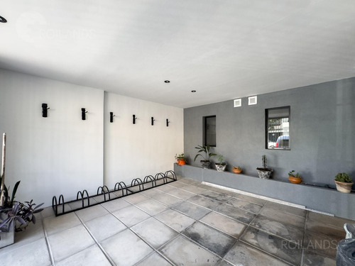 Monoambiente En Venta Con Patio En Flores