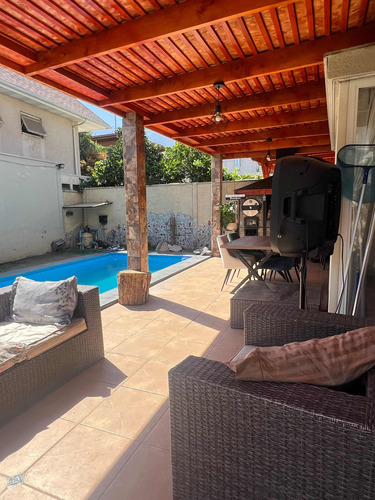 Maravillosa Casa , Seguridad , Excelente Ubicación .