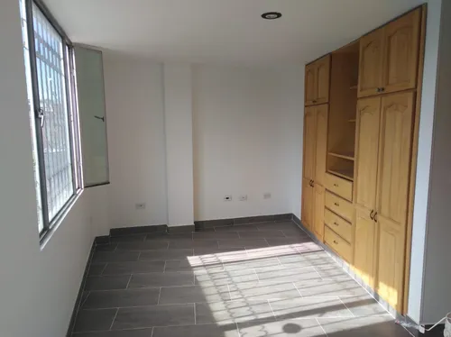 Casa 150 M 2 4 Alcobas, 3 Baños Chia Amplia Central