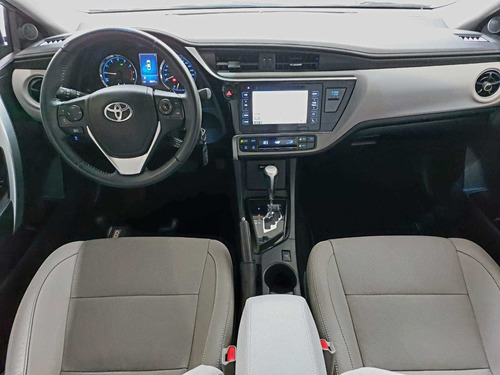 Imagen 14 de 15 de Toyota Corolla 1.8 Xei L/17 Cvt 2019