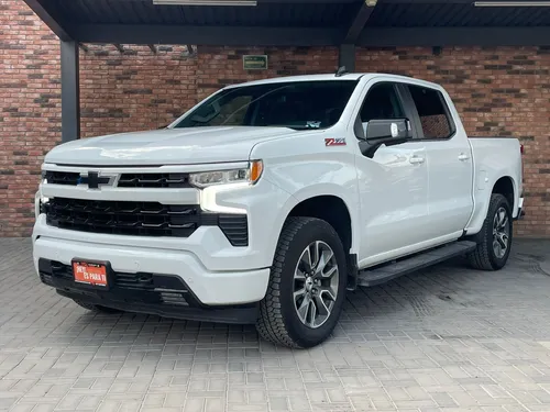 Chevrolet Cheyenne 5.3 Doble Cab Rst 4X4 At