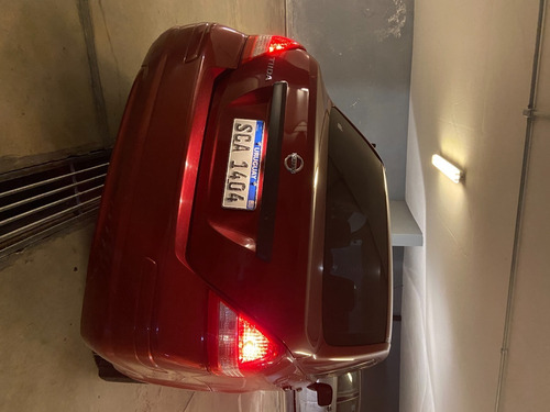 Nissan Tiida Sedan 2015