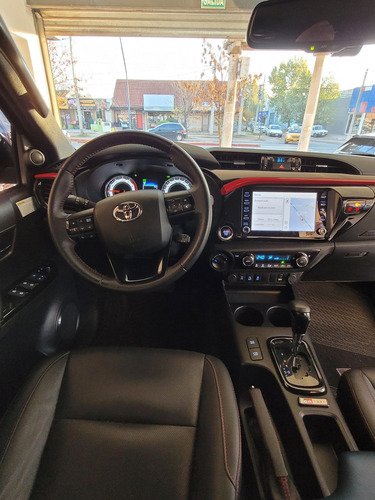 Imagen 8 de 15 de Toyota Hilux Gr-sii V6