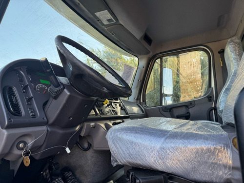 Camion Torton Freightliner M2 Caja Refrigerada 2016 Id 211