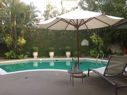 Alquiler O Venta ! Preciosa Casa En Cacicazgos ! Moderna, Fresca Y Clara !