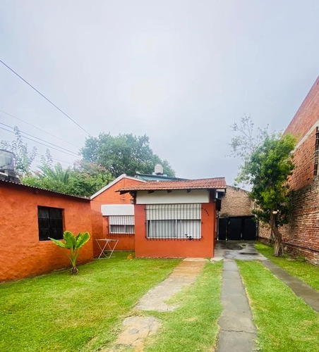 Venta. Casa Ideal Dos Familias. San Fernando.