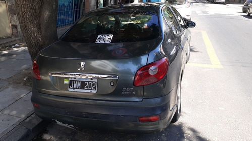 Peugeot 207 2011 1.4 Sedan Active 75cv