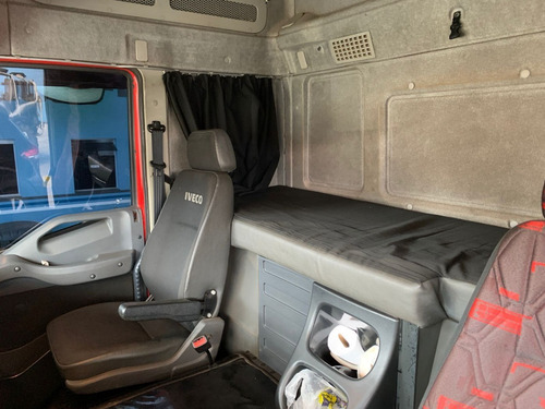 Imagem 9 de 12 de Iveco Stralis 360 4x2 2013