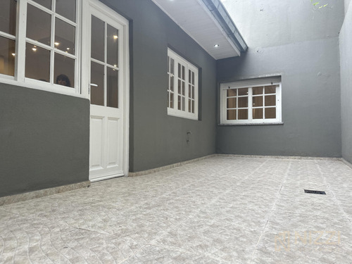 Ph 3 Ambientes 2 Patios Barrio San Juan - Ref: 2461