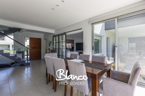 Casa En Alquiler En La Lomada, Pilar - Impecable Estado!