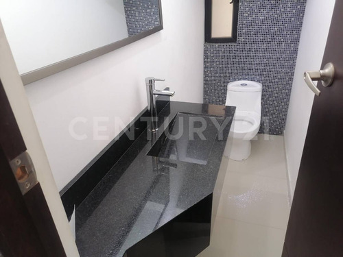Casa En Renta En Col. La Encomienda En Escobedo Nuevo Leon