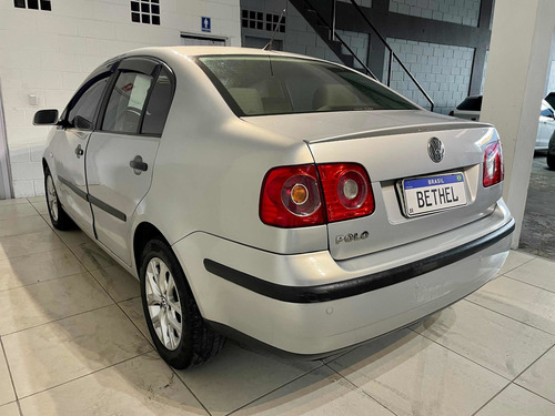 Imagem 7 de 14 de Volkswagen Polo Sedan 2009 1.6 Vht Total Flex 4p