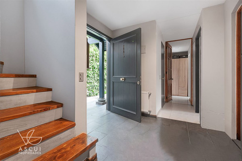 Casa San Carlos Apoquindo, Ideal Familias, 5d/3b/ Serv