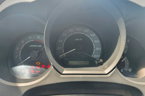 Toyota Hilux Cd 4x4 Srv - 2008