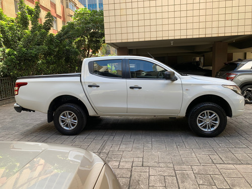 Mitsubishi L200 2.4 Triton Gl Cab. Dupla 4x4 4p