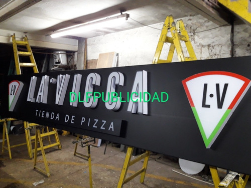 Letras Corpoeos Lumininosas