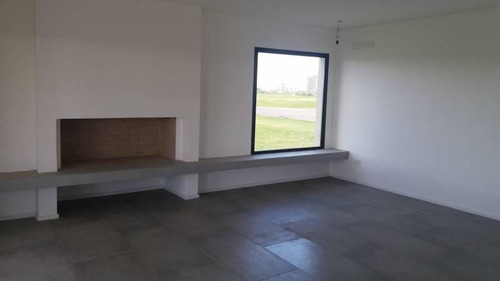 Imagen 3 de 21 de Casa Con Vista Al Lago A Estrenar En Venta. Puertos | Ceibos.