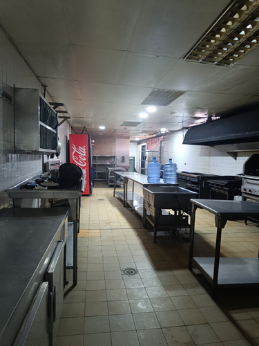 Altamira, Venta Hermoso Local , Ubicación Perfecta Para Un Restaurante, Discoteca, Concesionario De Autos Etc