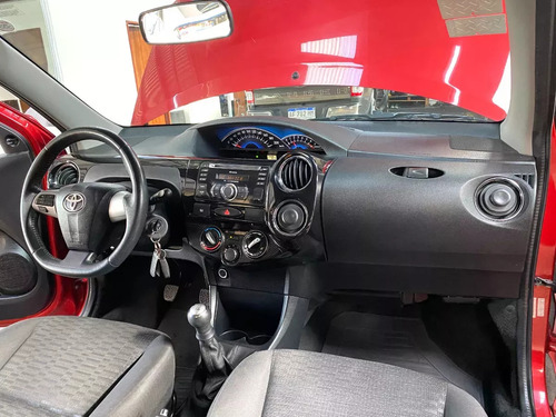 Toyota Etios 1.5 Xls