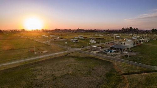 Imagen 5 de 16 de Terreno En Las Fincas De Ibarlucea - Lote H4