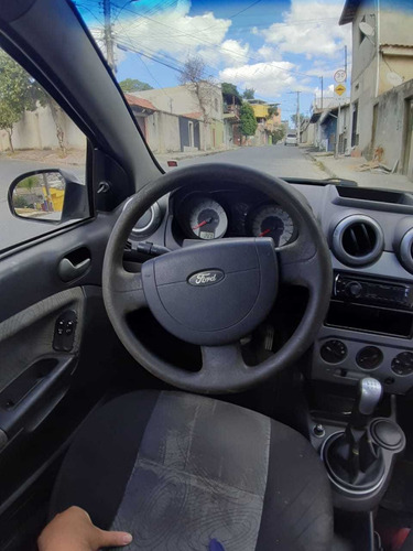 Imagem 3 de 4 de Ford Fiesta Sedan 2010 1.6 Pulse Flex 4p