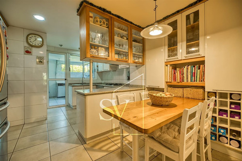 Espectacular Departamento Con Amplios Espacios Y Gran Parque