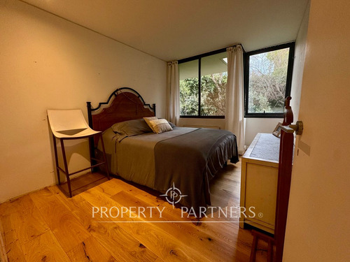 Duplex En Sector Tranquilo Con Gran Conectividad