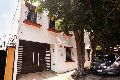 Casa En Jacarandas