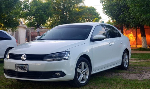 Volskwagen Vento 2.5 Luxury Tryptonic