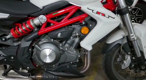 Imagen 13 de 15 de Benelli Tnt