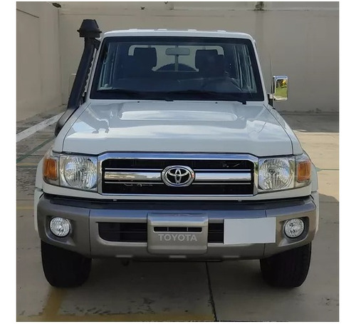 Imagen 4 de 7 de Toyota Land Cruiser