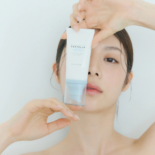 Skin1004 Centella Hyalu Cica Sun Serum Spf50+ Protector 50ml