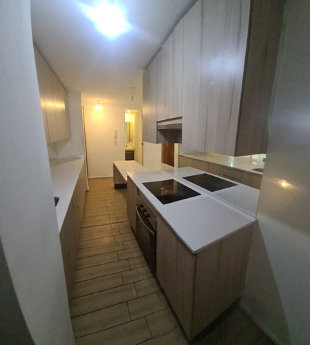Depto2d2b Calle Dieciocho 690 Stgo Oferta 1mes 50% Descuento