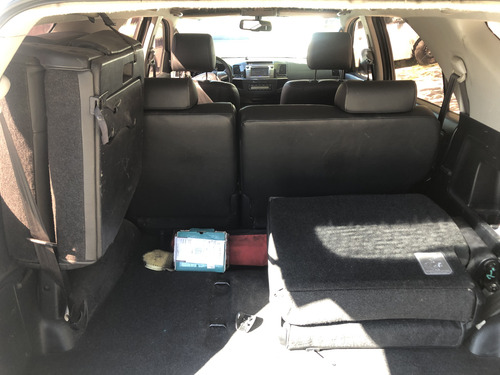 Toyota Hilux SW4 3.0 Srv Cuero 171cv 4x4 5at