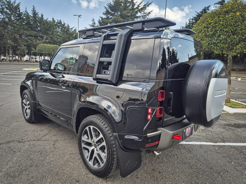 Land Rover Defender 90 Dynamic 2022