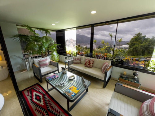 Ss: Vende Apartamento 24-28320 En San Roman De 253,81 M2, 3h/5b/3pe