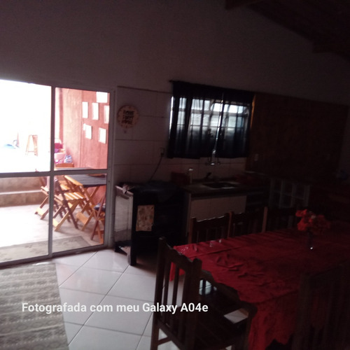 Casa Com 3 Quartos 2 Banheiros, 1 Lavabo ,piscina, Churrasqu