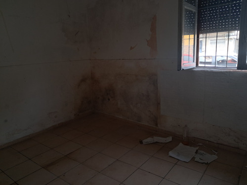Paso Molino Casa Al Frente A 1 Cuadra De Avda Agraciada