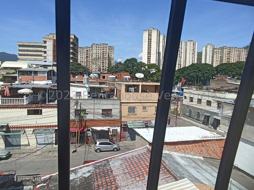 Edificio En Alquiler 24-6186 En San Martin
