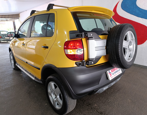 Volkswagen Crossfox 1.6 Total Flex 5p